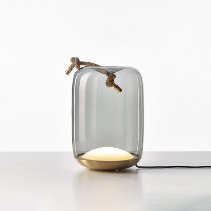 designová stolní lampa