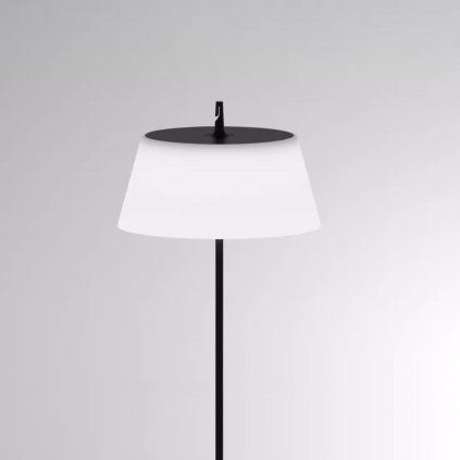 stojací bateriová lampa