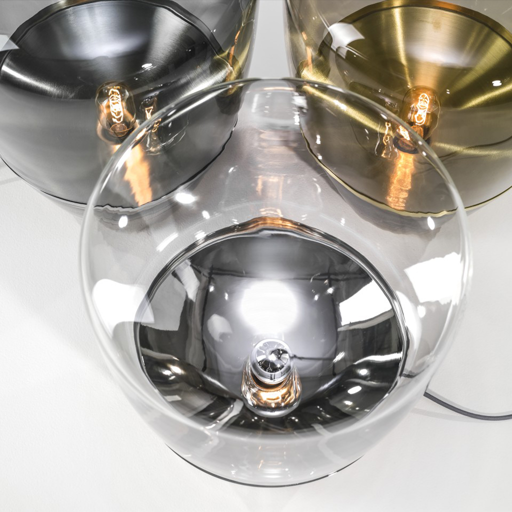 moderní skleněná lampa