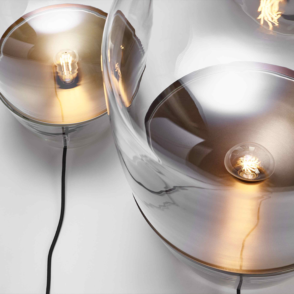 lesklá lampa