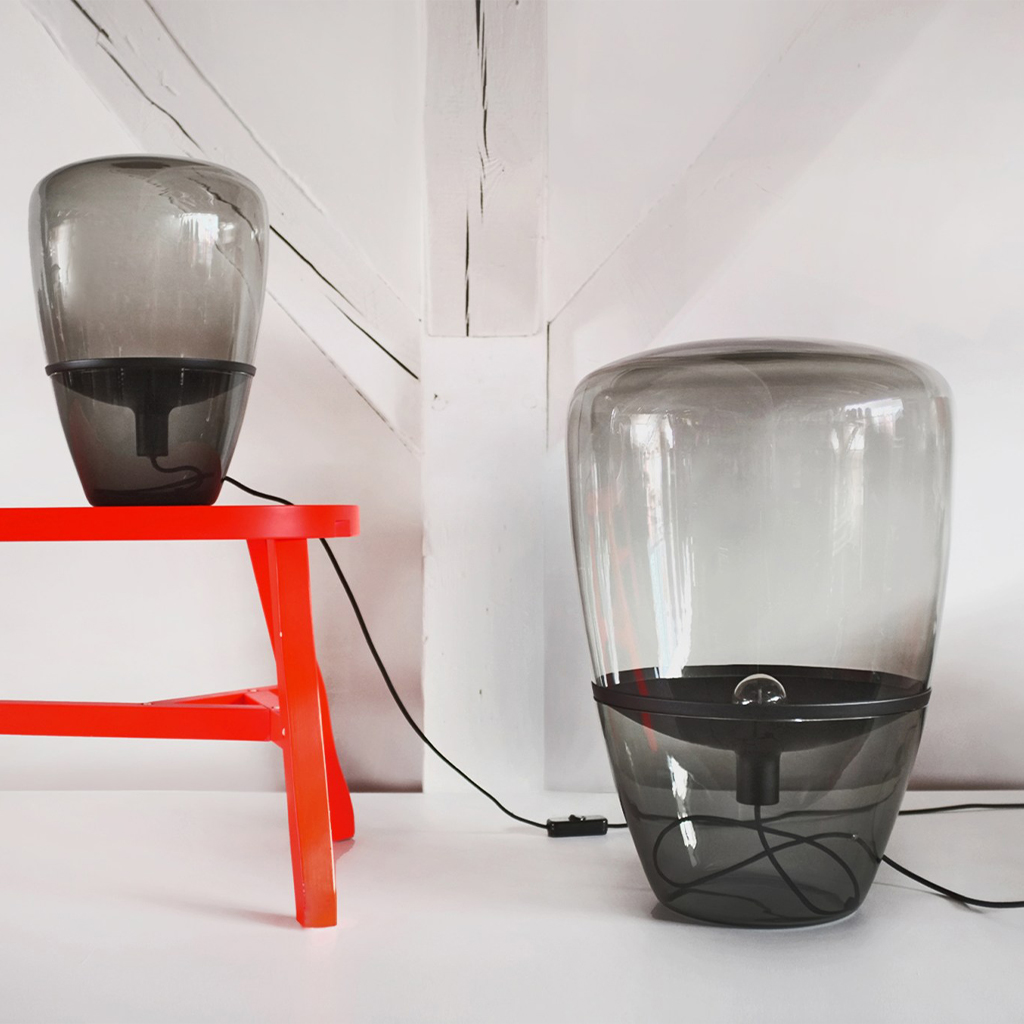 lampa na konferenční stůl