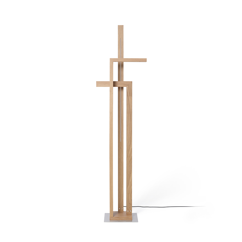 lampa z přírodního dřeva