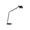 černá lampa na pracovní stůl