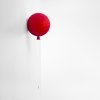 červené nástěnné svítidlo
