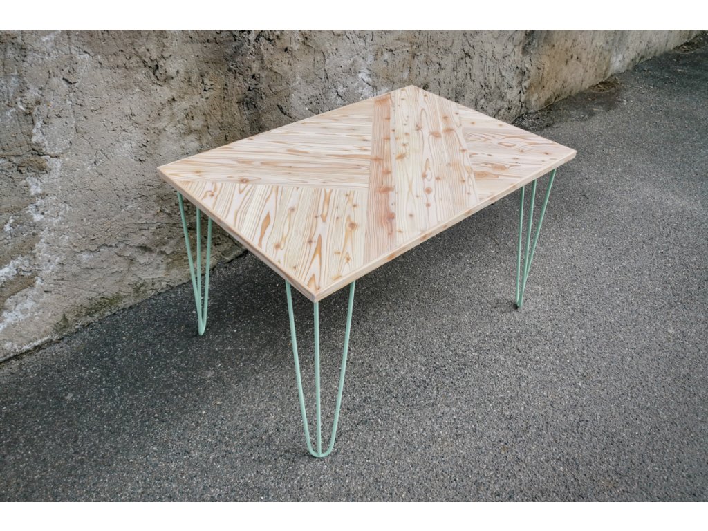 Dřevěný jídelní stůl HRAVÝ MODŘÍN
