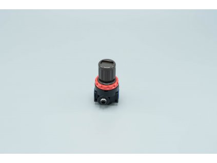 Regulátor tlaku 1/4", 0-8 bar