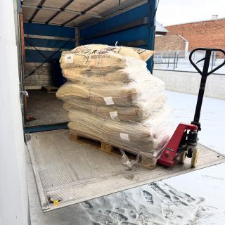 🚚☕ Nová dodávka kávy dorazila! Právě nám přijely palety plné čerstvé kávy a to znamená jediné… ✨ chystáme pro vás horké...