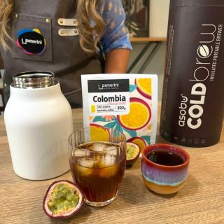 ☕️ Víte, jak si správně připravit naše fermentované Kolumbie? Zkuste třeba metodu Cold Brew – pomalé louhování, které...
