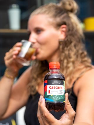 Věděli jste, že kromě naší klasické cascary máme i cascara sirup? 🍒 Sladká, ovocná chuť kávové třešně, která chutná spíš...