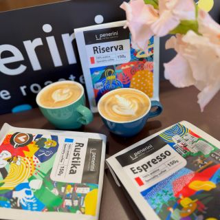☕ Každý šálek začíná správnou volbou kávy. Který espresso blend bude váš favorit? 🤎 RISERVA Jemná, harmonická a krásně...