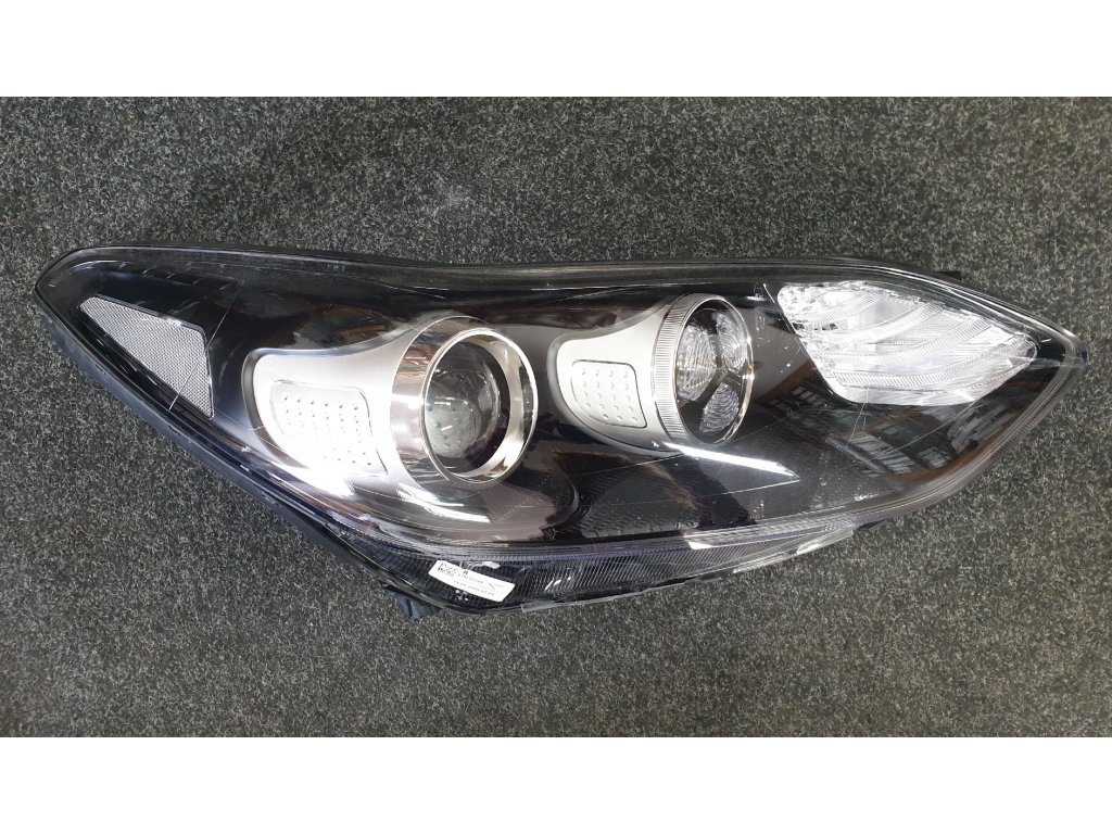 Světlomet pravý přední Kia Sportage 4 IV 2016-2018 pred-facelift, 92102F1011