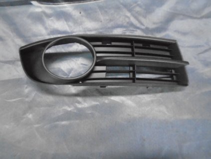 Pravá mřížka předního nárazníku pro mlhovku Volkswagen Touran 2003-2006   1T853666A