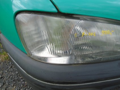 Světlomet pravý přední Peugeot 106   1991-2003