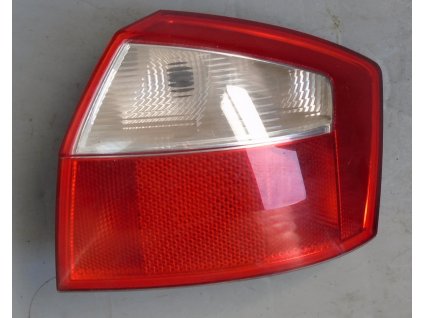 Světlo  zadní  pravé Audi A4 B6   2001-2005