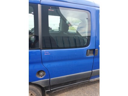 Dveře zadní pravé holé posuvné Citroen Berlingo 2002-2008  barva KPVB