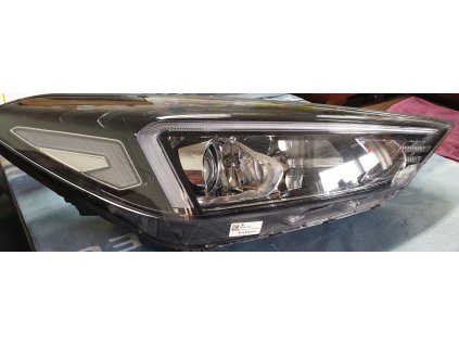 Světlomet pravý přední Hyundai Tuscon III FULL LED   92102D7600