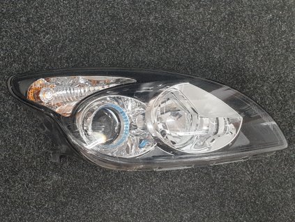 světlomet pravý Hyundai i30 LIFT 92102-2R000