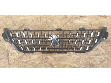 Přední mřížka - maska - grill - atrapa - Peugeot Lift 2008, 9815372877
