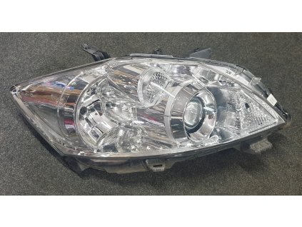 Světlomet pravý přední Toyota Auris, Corolla 2010-2012, 81110-02A50, Valeo