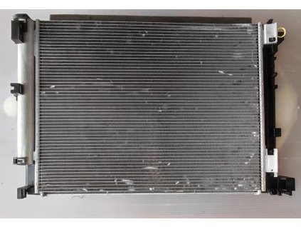 Chladič a Intercooler Renault Nissan 21410666R