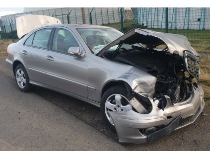 Mercedes E