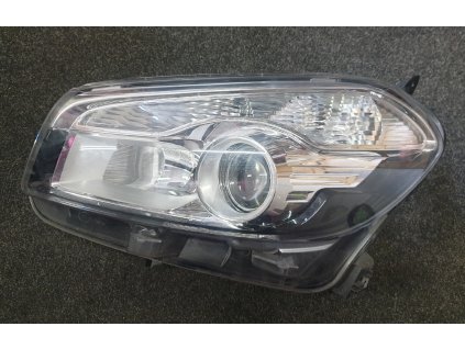 Světlomet levý přední Nissan Qashqai 1EL01033511, 26060BR00B HELLA