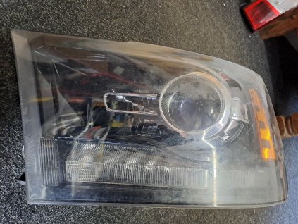 Světlomet levý přední LED DODGE RAM 2010-2018