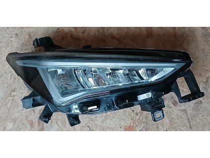 Světlomet přední pravý Seat Cupra LED 10F941008H