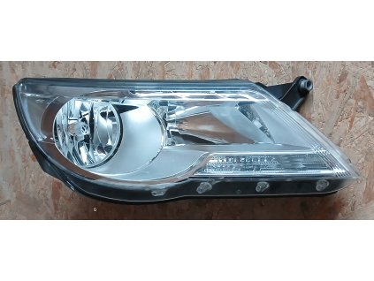Světlomet pravý přední Volkswagen Tiguan 5N1941032AB