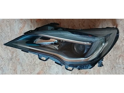 Světlomet levý přední Opel Astra K 662588537, 39047198, 7960300000