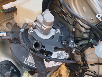 Posilovač brzd Peugeot 3008 1.6 HDI