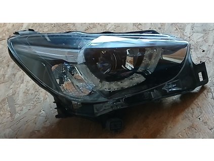 Světlomet pravý přední  Mazda 2 Mk3 2016-20, D09K-51030