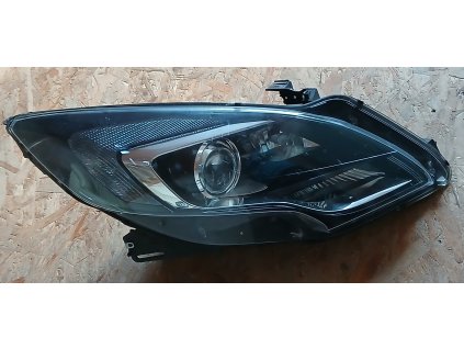 Světlomet pravý přední Opel Zafira 13399861, 030126328200