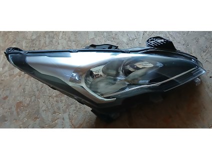 Světlomet pravý přední Peugeot 3008, 9805505380, 89907700 Valeo
