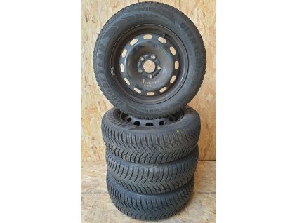 GOOD YEAR ULTRAGRIP 8 195/65 R15 91T s disky ET52,5 6x1H25 5x108 sada 4 ks kol s pneu letní