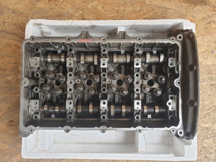 Hlava motoru 2.2 TDC Ford, Mazda, Landrover ,K4 TEA 2.2-3 6C106090
