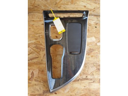 Rámeček konzole kulisy řazení a panelu u řadící páky 1418546X na Renault Espace 5 V