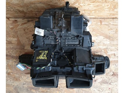 Systém topení a klimatizace RENAULT MEGANE III 3 08-16 6878000R