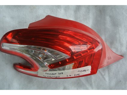 Světlo zadní levé Peugeot 208 č. 9672628280-02