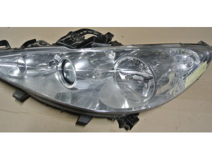 Světlomet levý, přední Peugeot 207 č. 89901970