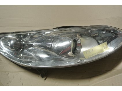 Světlomet pravý, přední Peugeot 407 č. 0301213604