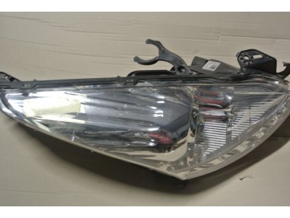 Světlomet pravý, přední  Peugeot 3008 č. 9672682480