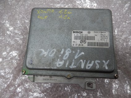 Řídící jednotka motoru 1.8 i Peugeot 405, Citroen Xantia č. 0261200666 č. 9619719680