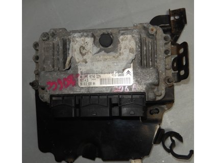 Řídící jednotka motoru Bosch 1.6 Peugeot 206 č. 9661383980    0261208901