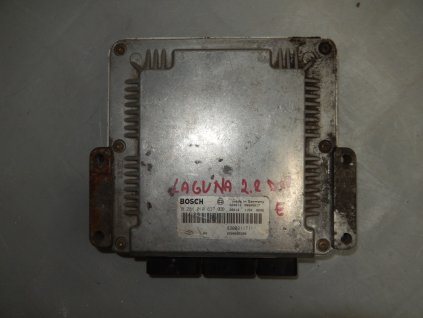 Řídící jednotka motoru 2.2 Bosch  Renault Laguna č. 0281010637   8200211711   8200085386