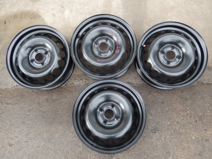 Sada 4  plechových disků B000991580 4,5Jx15 ET35 4x100  Peugeot 108, Citroen C1, Toyota Aygo  4150210