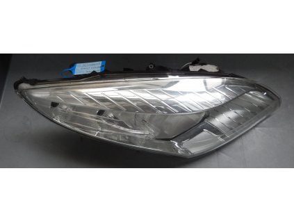 Světlomet pravý přední Renault Megane 2008-2015  260100017R   030124420200