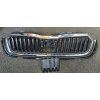 Nárazník přední, mřížka s chromovaným rámečkem ŠKODA Octavia IV, 5E3853653