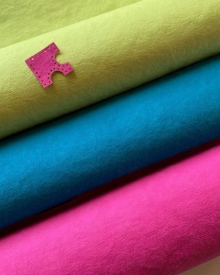 #stripkytydne Mikropříběhy ve vlaku. Kousky rozhovorů, výlety do životů ostatních. Mám to moc ráda. Mívám vždy pocit, že...