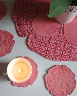 Závěrečné prošívání je pro mě ta největší magie. A přitom to zvládne každý! Proč - protože k podkafíčkům připravuji vždy...